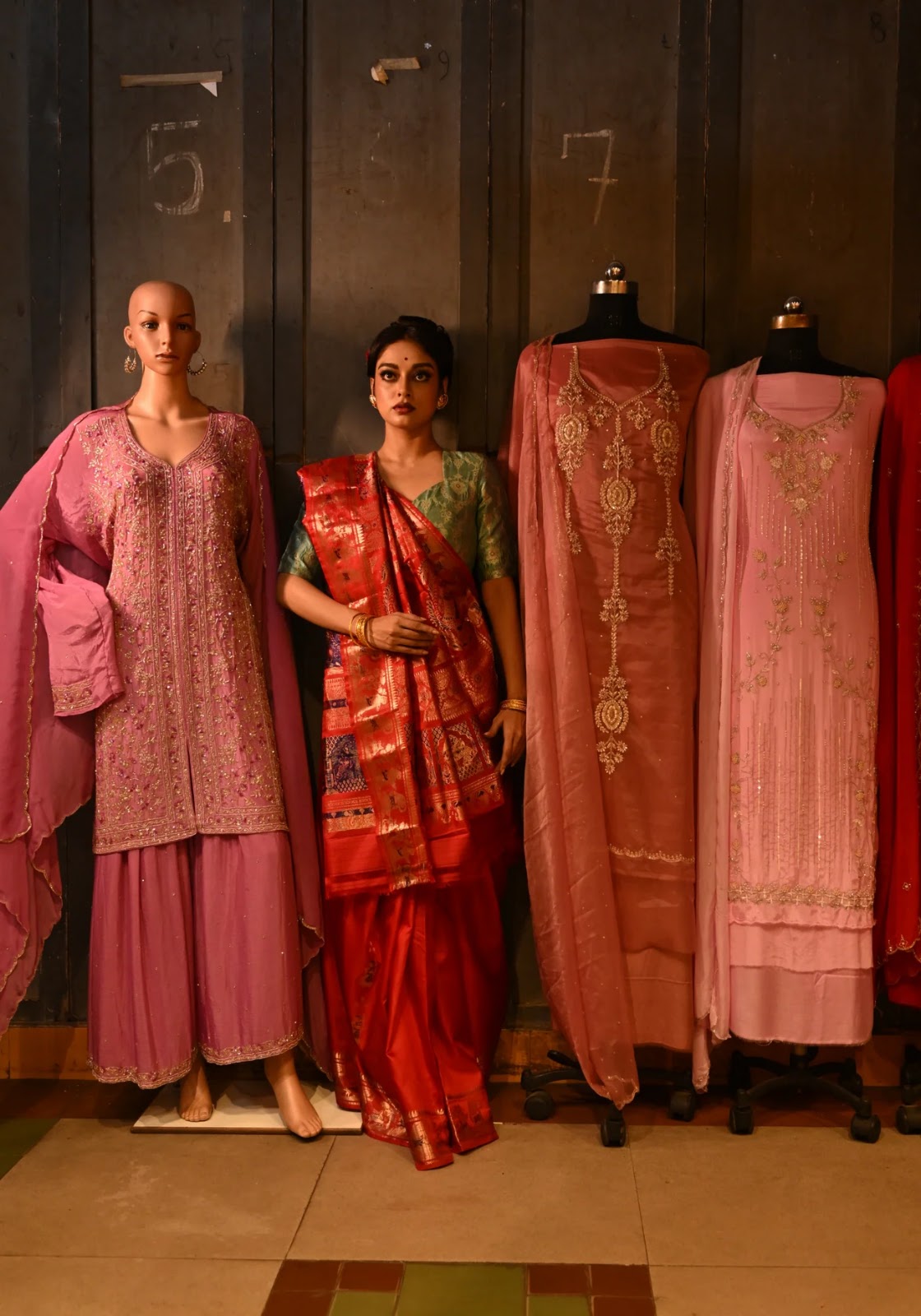 Katha — Red Baluchari