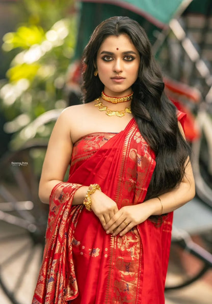 Katha — Red Baluchari