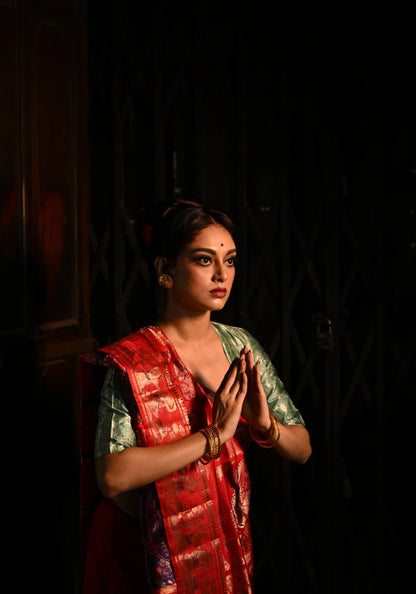 Katha — Red Baluchari