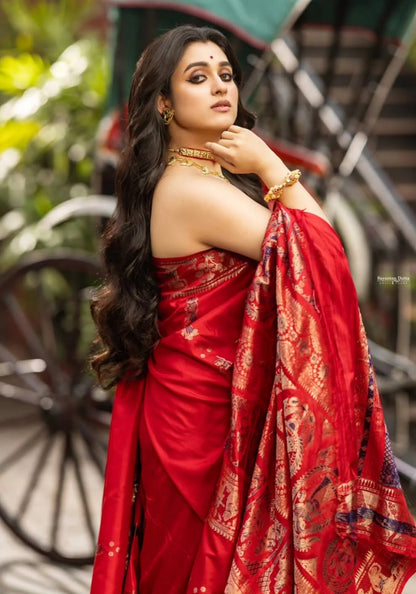 Katha — Red Baluchari