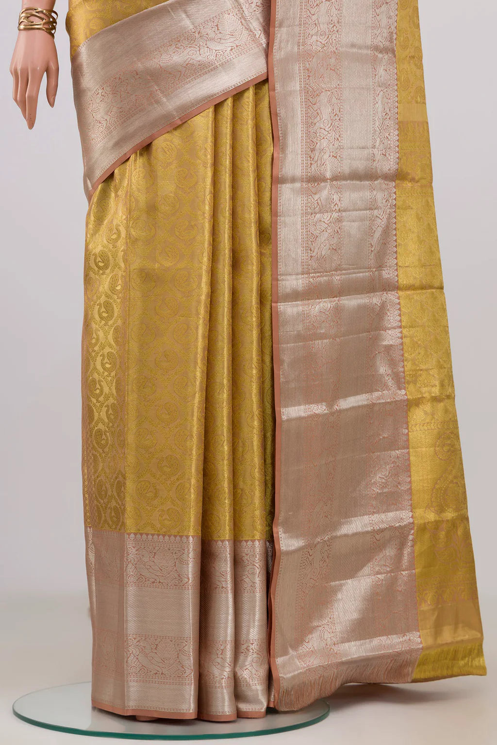 Hiranya — Gold Kanjeevaram
