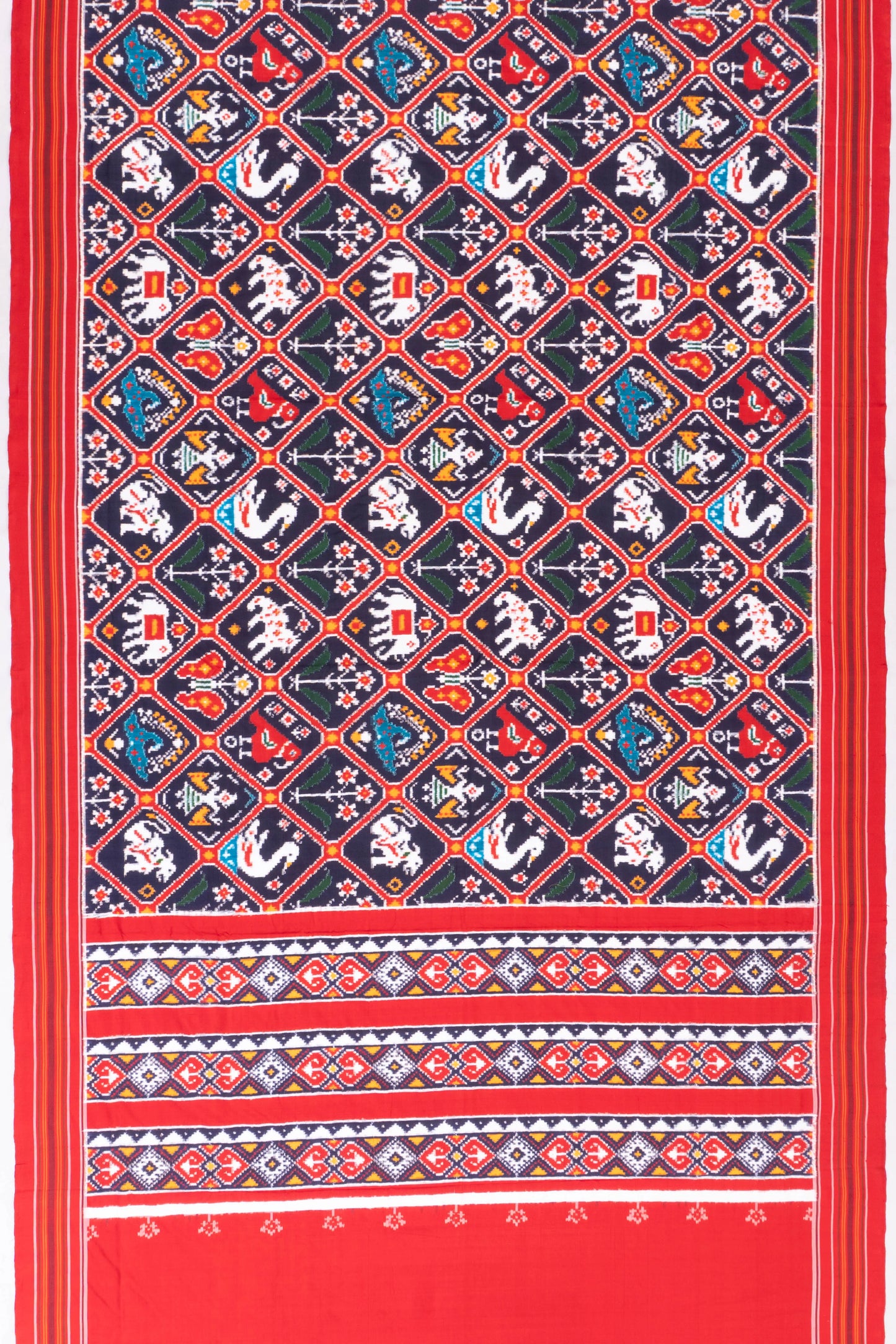 Narikunjar — Red Patola