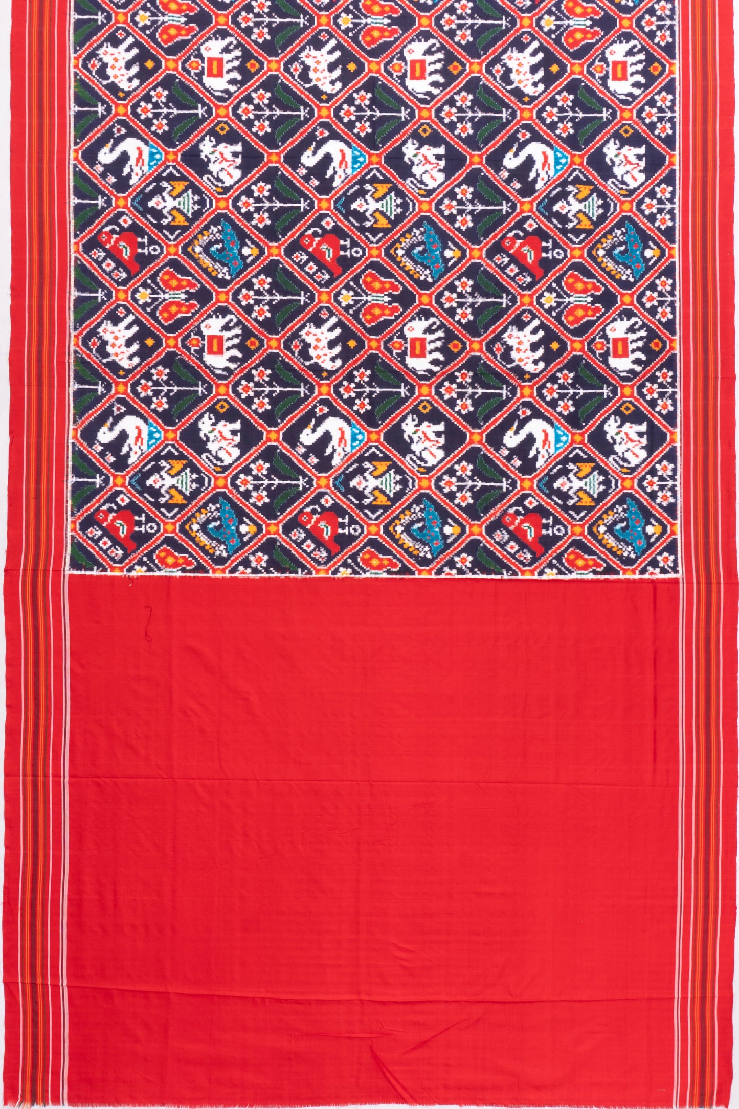 Narikunjar — Red Patola