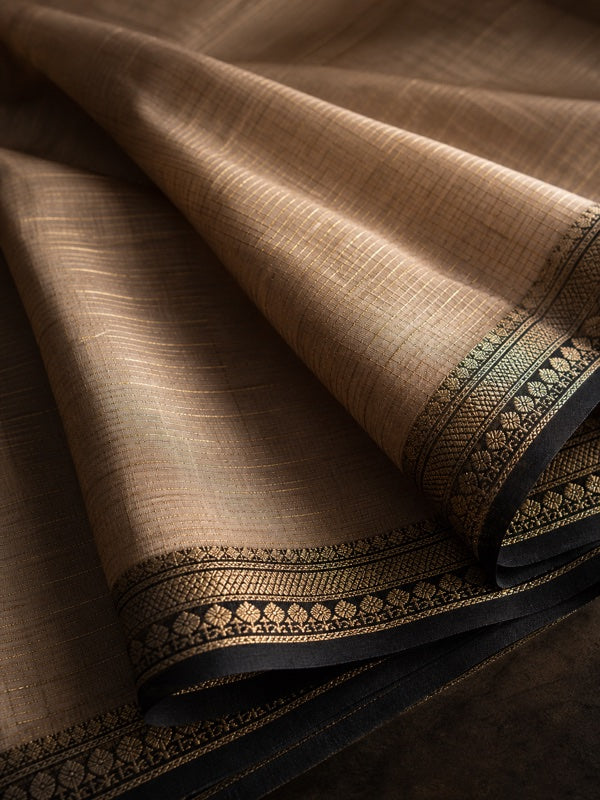 Maheshwari saree from Maheshwar, Madhya Pradesh
